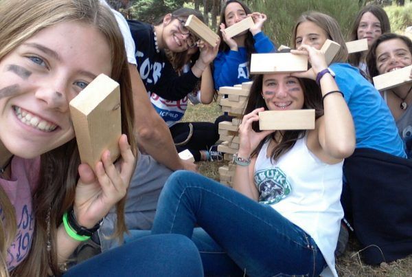 Multiaventura en colegios Madrid ideas que enganchan
